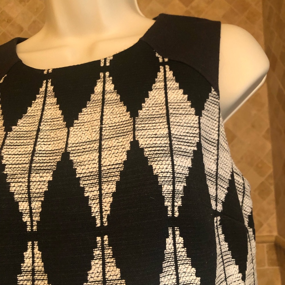 Dress - Picture 2 of 5